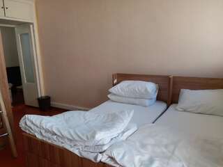 Хостелы the palm hostel and mess Баку-5